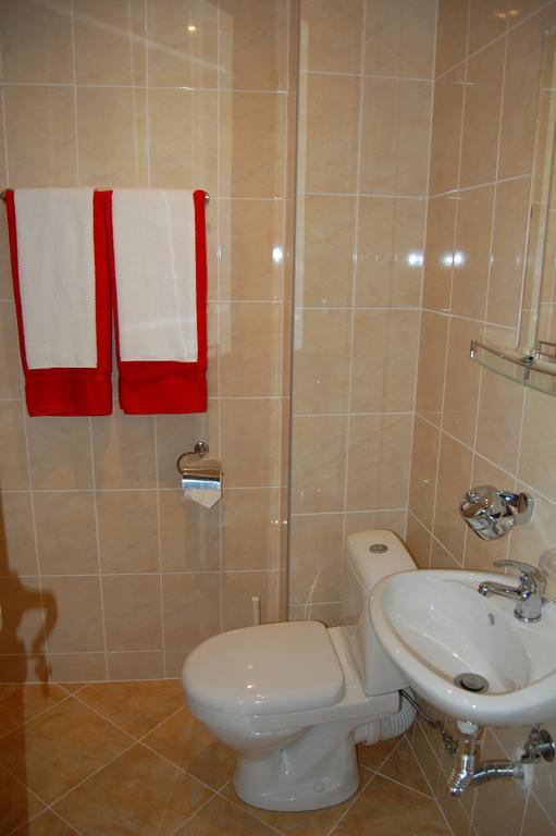 Rozovata Kashta Hotel Kyustendil ห้อง รูปภาพ